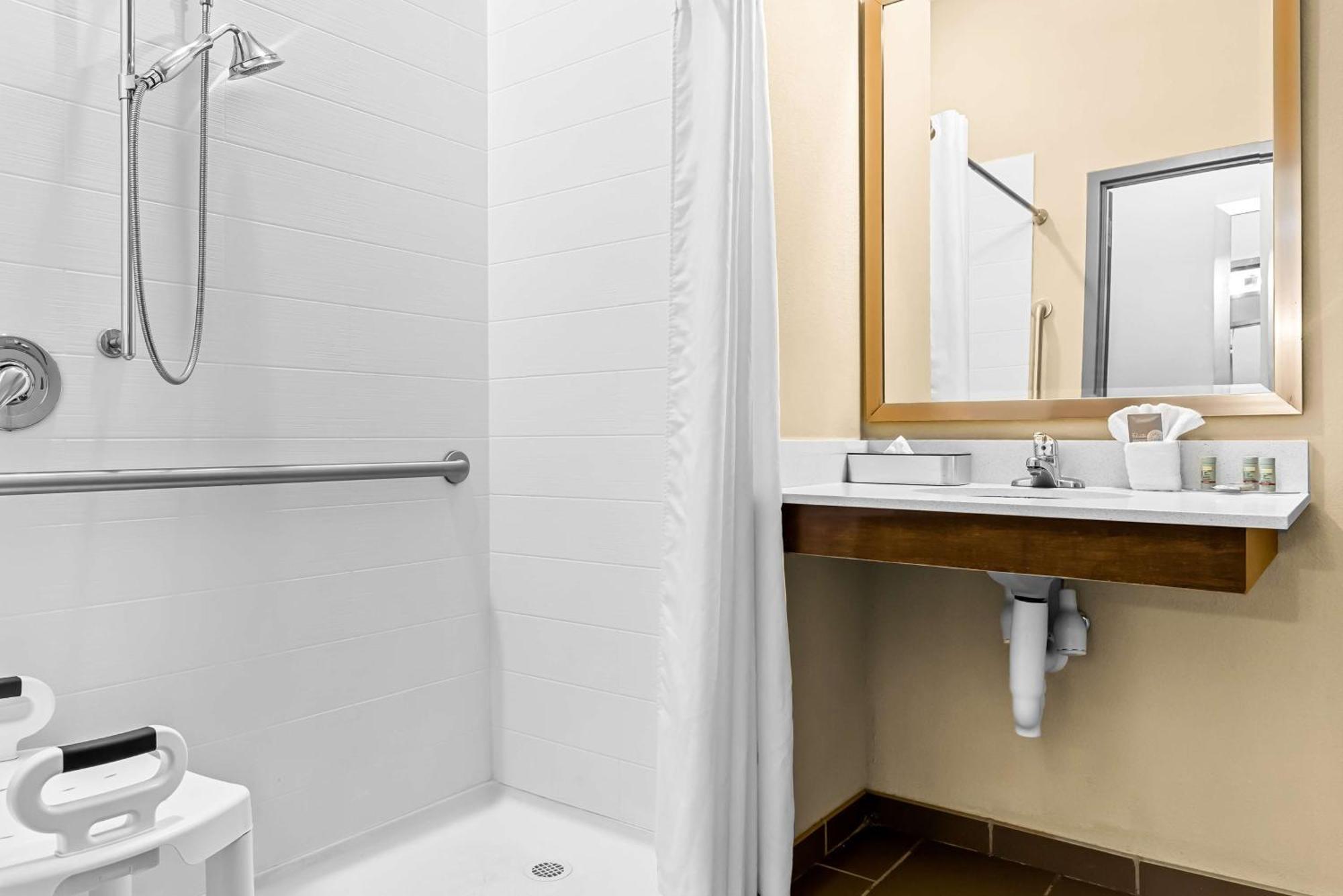 Best Western St. Louis Airport North Hotel & Suites Hazelwood Zewnętrze zdjęcie